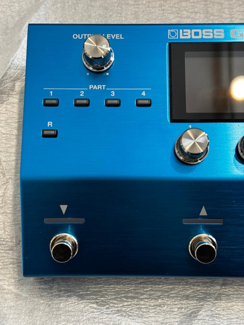 BOSS GM-800 Guitar Synthesizer ギター シンセ