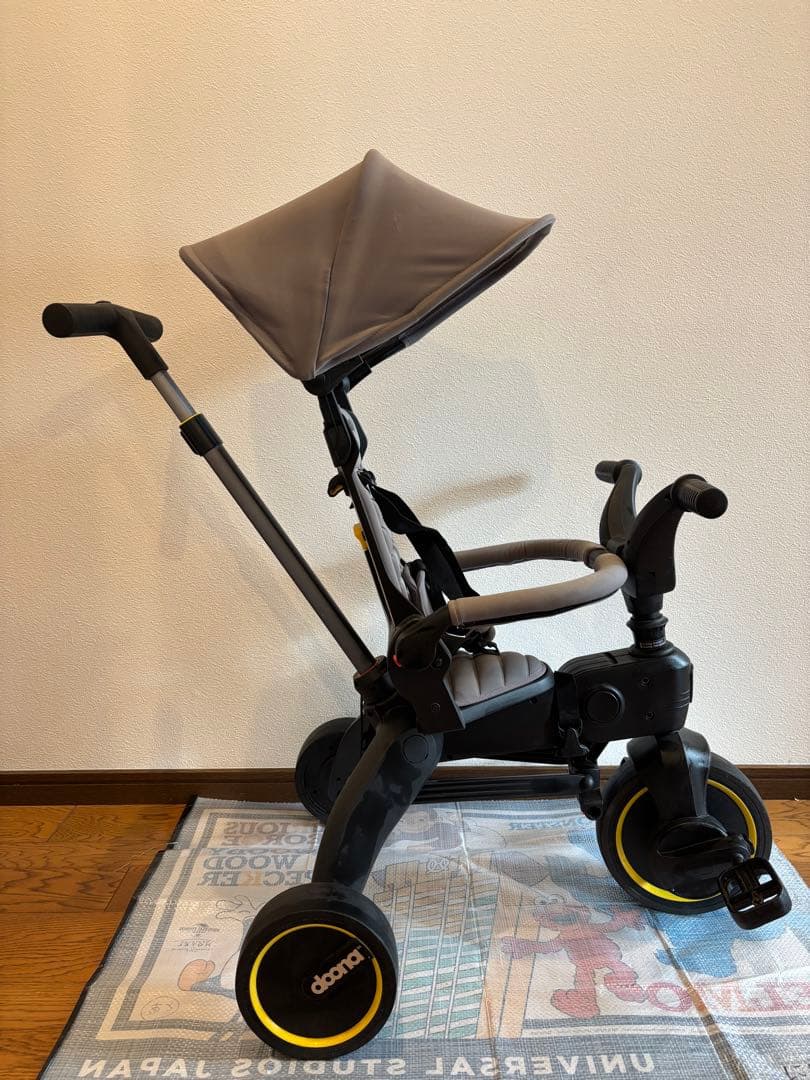 doona グレー 三輪ベビーカー 折りたたみ式