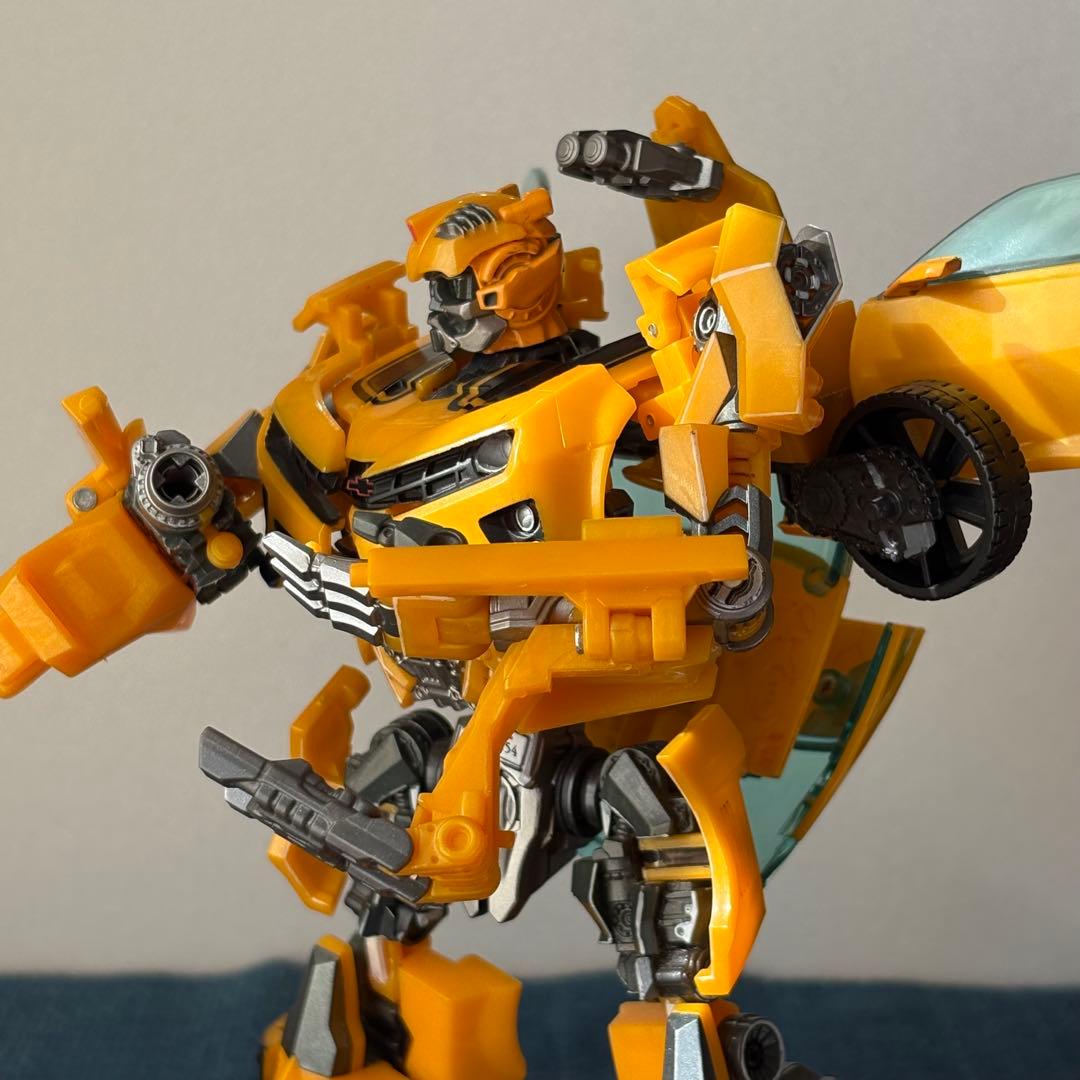 【美品】トランスフォーマー RA-21 バンブルビー フィギュア 正規品