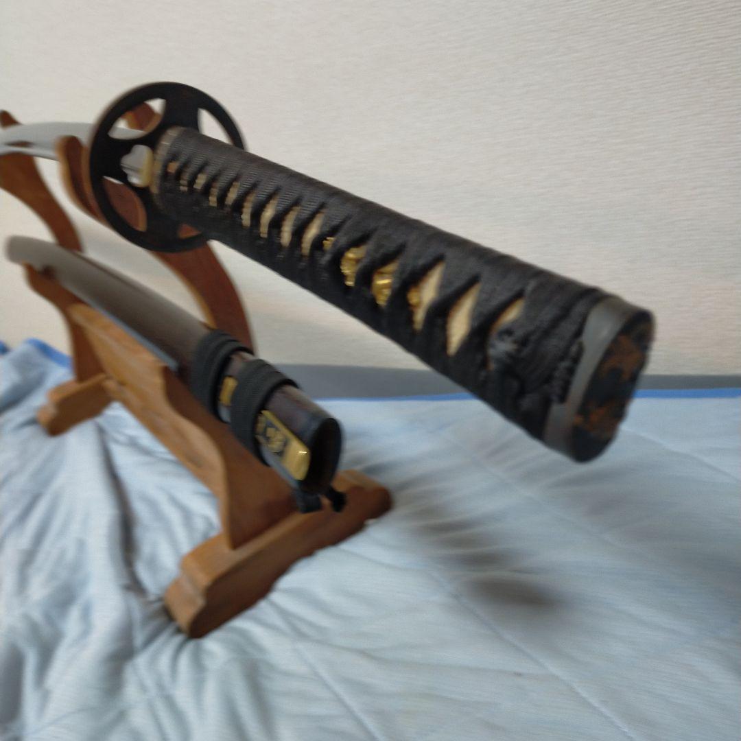 居合刀　模造刀　日本刀　鮫皮　鉄鍔　小柄　銘有り　刀剣　樋入り刀身