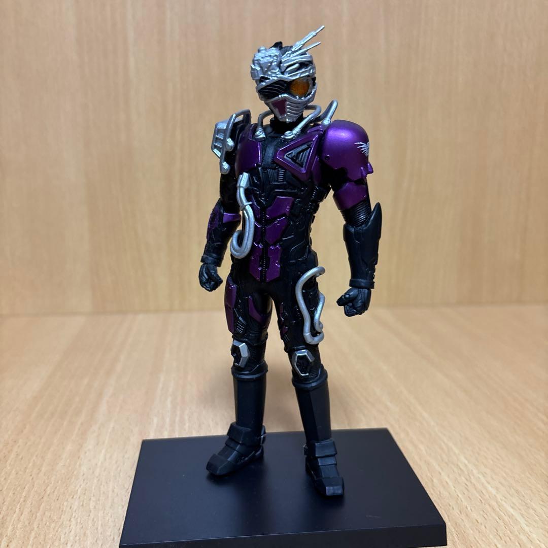 仮面ライダーフィギュア5種&BIGサイズ ソフビマスクディスプレイ