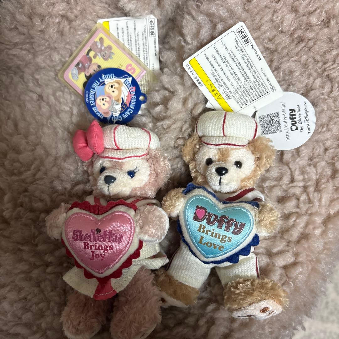 ダッフィー シェリーメイ ぬいぐるみバッチ - メルカリ