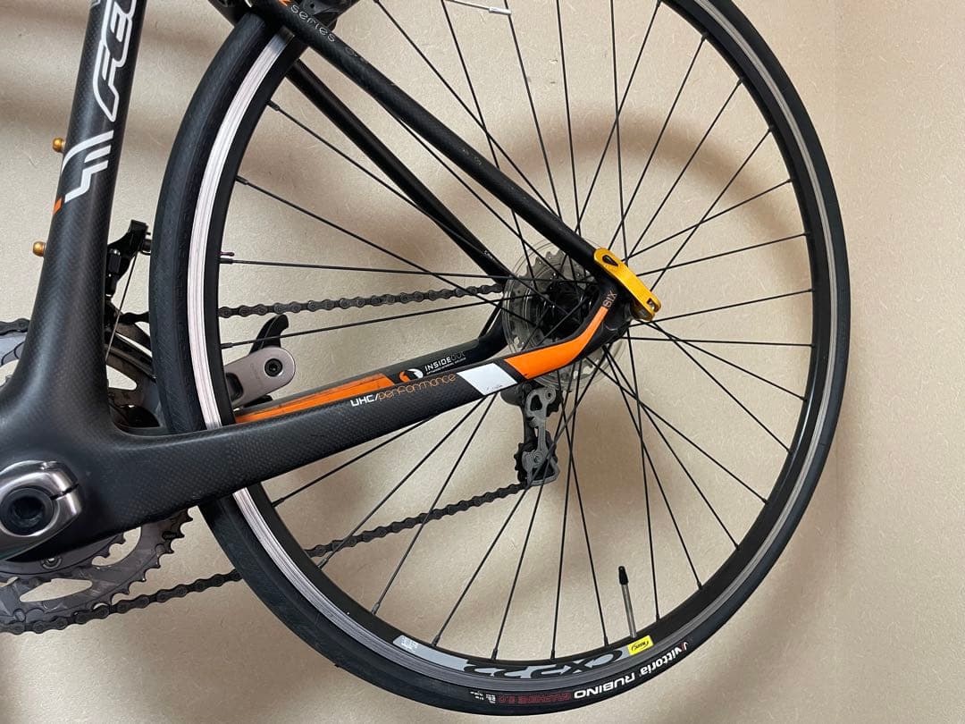 FELT Z6 カーボンフレームロードバイク