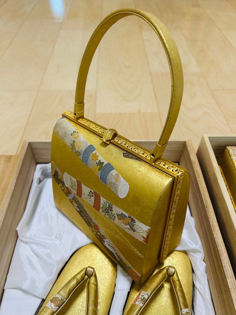 老舗和装 京都『伊と忠 長嶋成織物 瀞金錦 草履 ハンドバッグ』二箱セット 美品