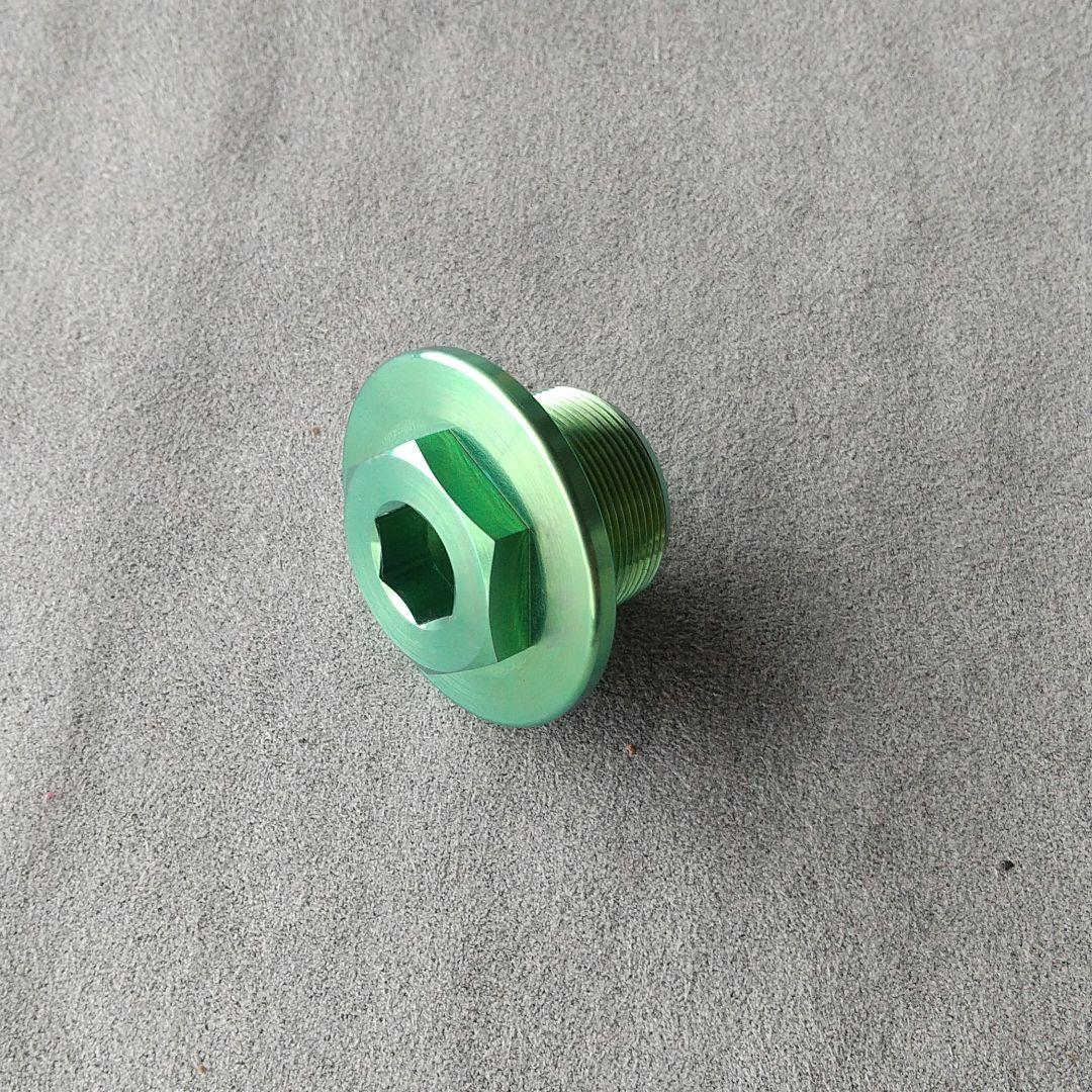 ZXー6R ステアリングステムヘッドボルト