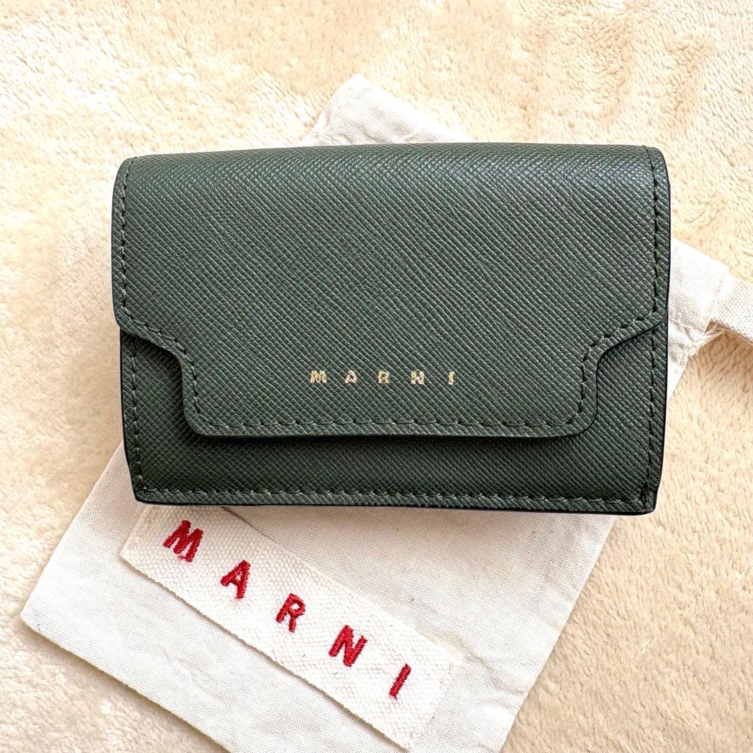 美品✨MARNIマルニ　サファイアーノ三つ折り財布 コンパクトミニ財布