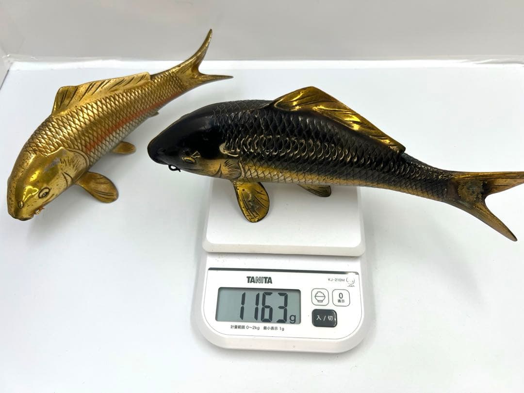 双鯉 在銘 金銀 ２匹揃 金属工芸 置物 縁起物 鯉 在銘
