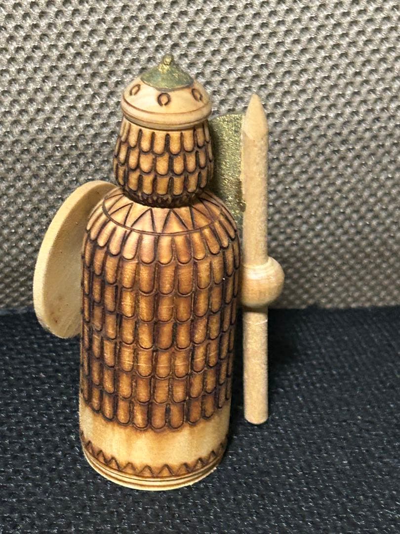 民芸品 木製 彫刻 ロシア？ 王様 置物 ヴィンテージ 美品 まとめ