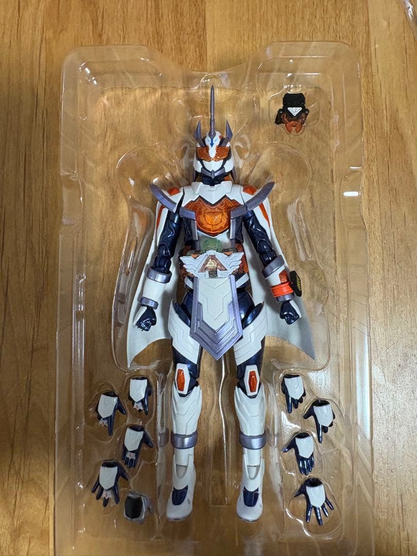 S.H.Figuarts マジェード　ヴァルパラド　ガッチャードデイブレイク