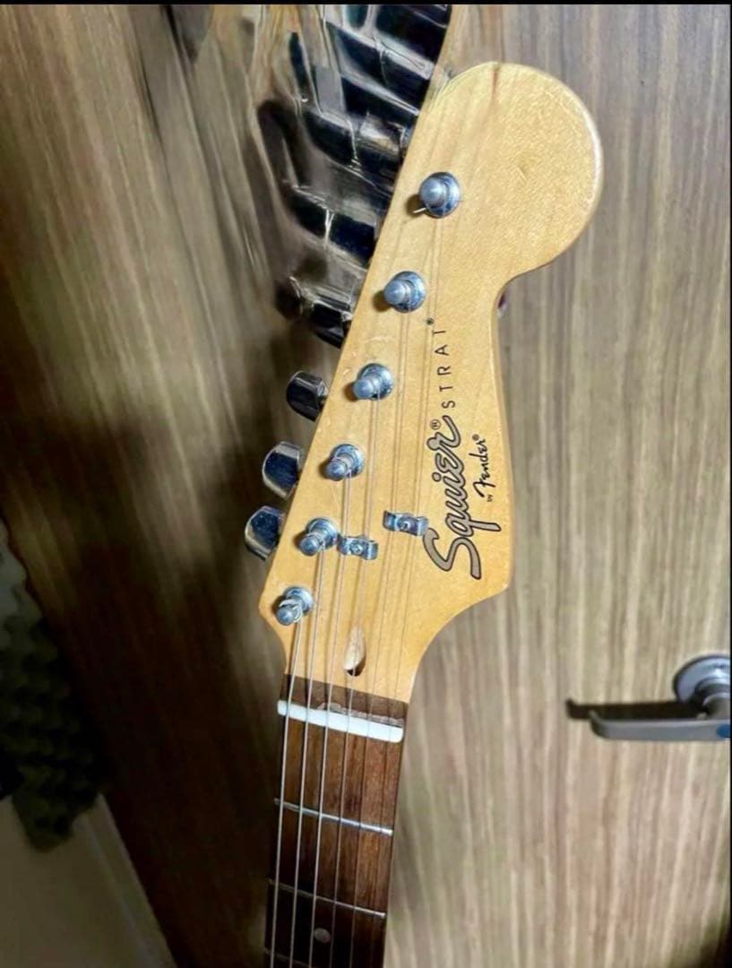 Squier ストラトキャスター by fender