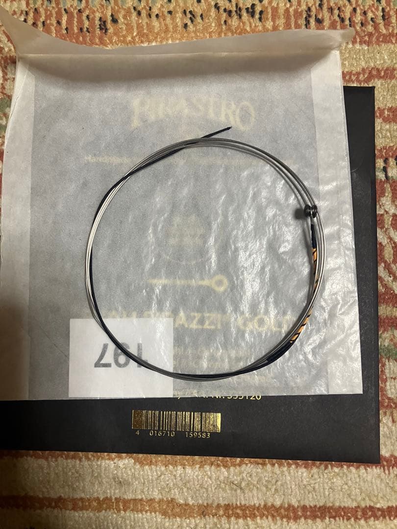 エヴァ・ピラッツィ　ゴールド　チェロ弦　A線D線　セット