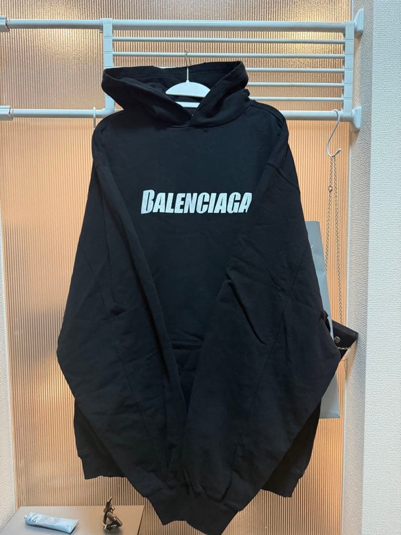 BALENCIAGA デストロイパーカー　ブラック
