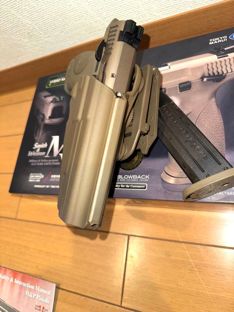 マルイM&P9 VCustom 予備マガジン、ホルスター、ガスシールパッキン付き