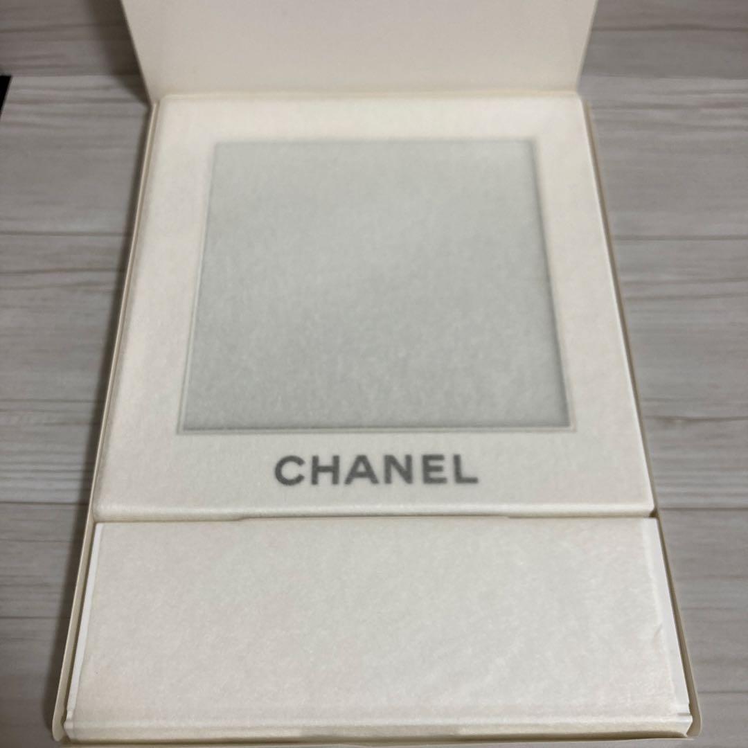 CHANEL ノベルティ スタンドミラー 未使用