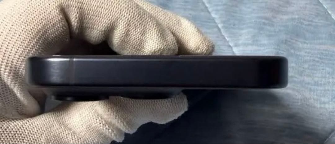 極美品】iPhone15 Pro simフリー 128GB+ESRケース