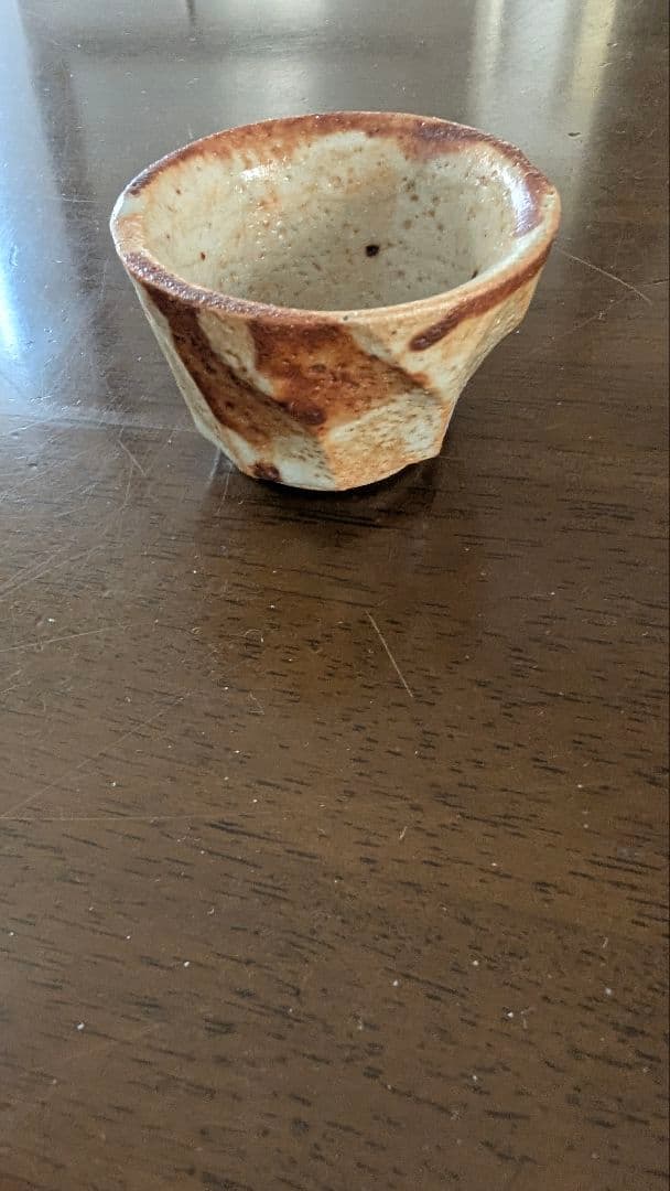 削除前値下げ！お急ぎ下さい。萩焼。陶器製酒器 独特な形状