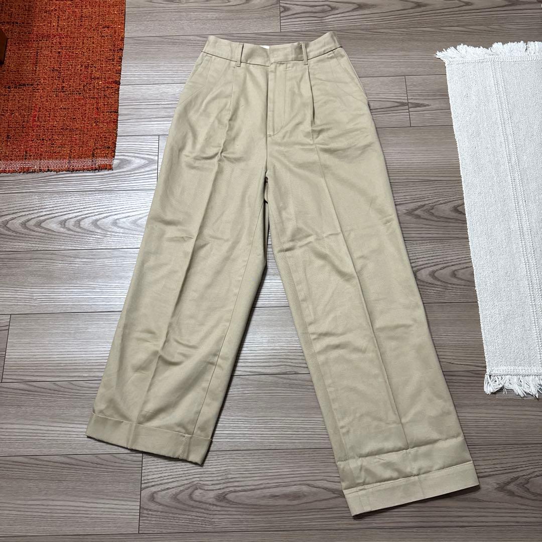 KIN チノパン　ベージュ　Sサイズ程度　日本製　マチュピチュ KIN チノパン ベージュ Sサイズ程度 日本製 マチュピチュ KIN チノパン