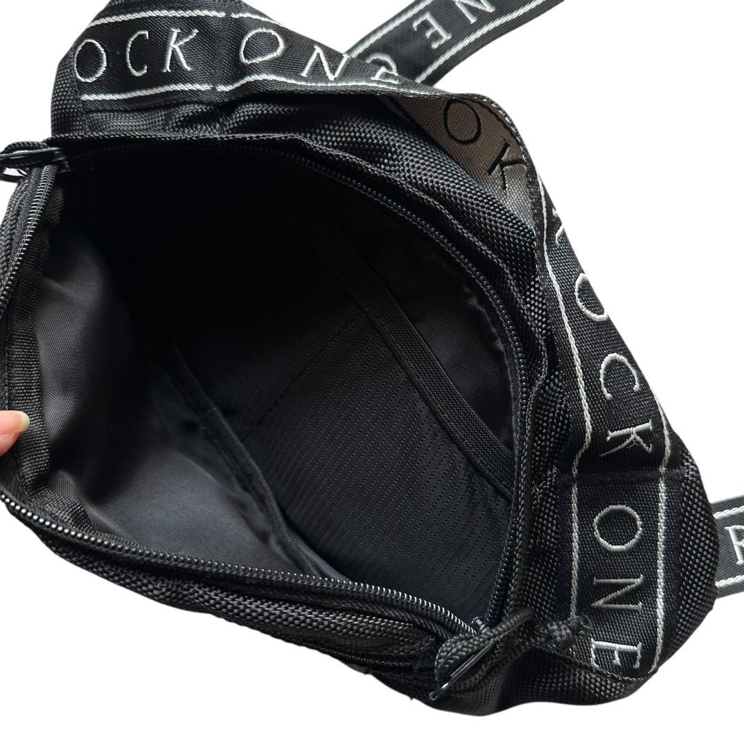 ONE OK ROCK / 2018年 グッズ ボディバッグ - メルカリ