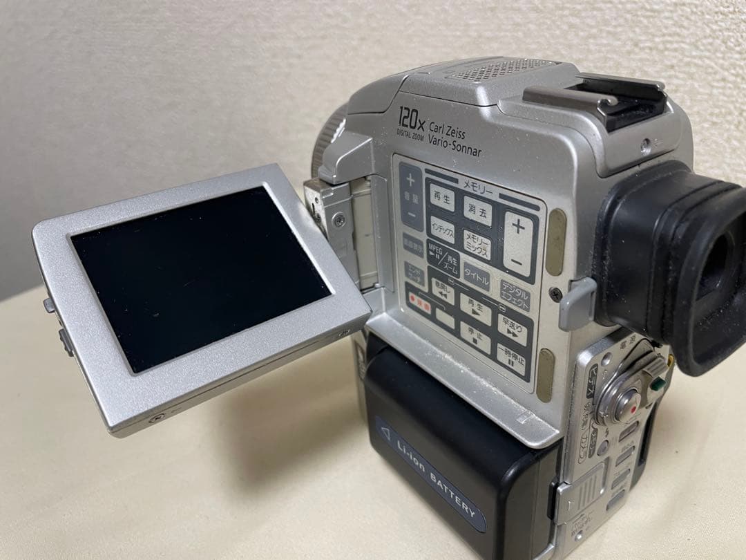 SONY DCR-PC110 ハンディカム　動作品 ダビング・撮影用に