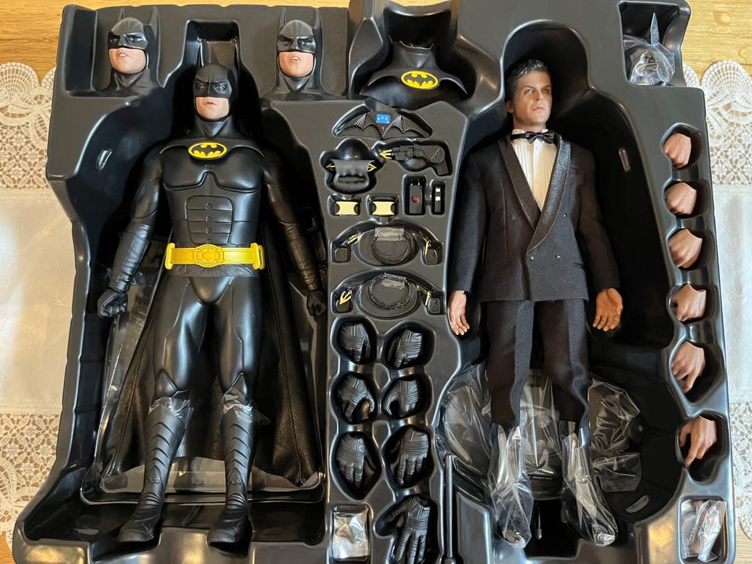 ホットトイズ mms294 バットマンリターンズ バットマン&ブルースウェイン