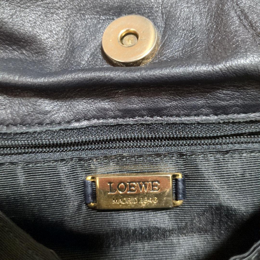 LOEWE ブラック レザー ショルダーバッグ