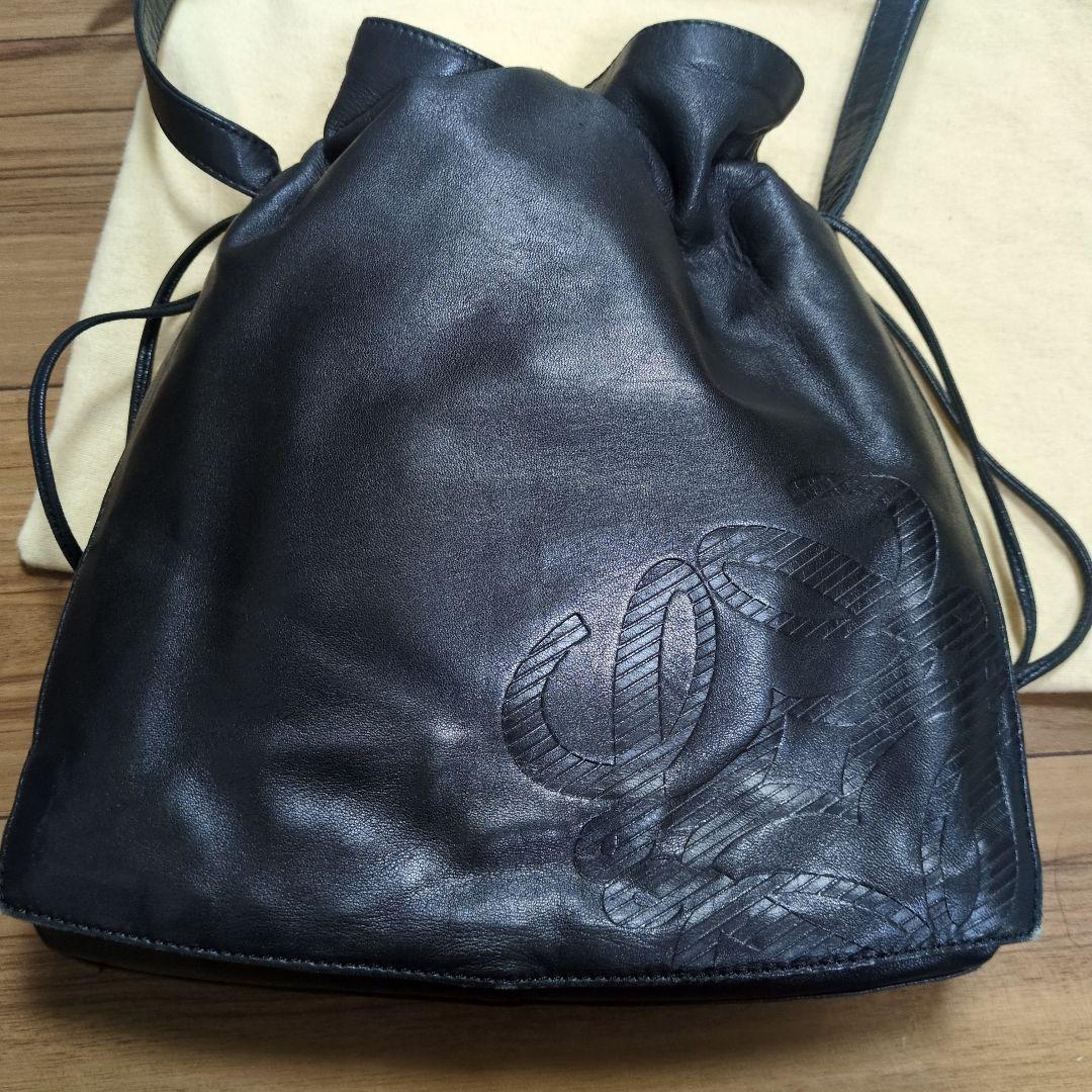 LOEWE ブラック レザー ショルダーバッグ