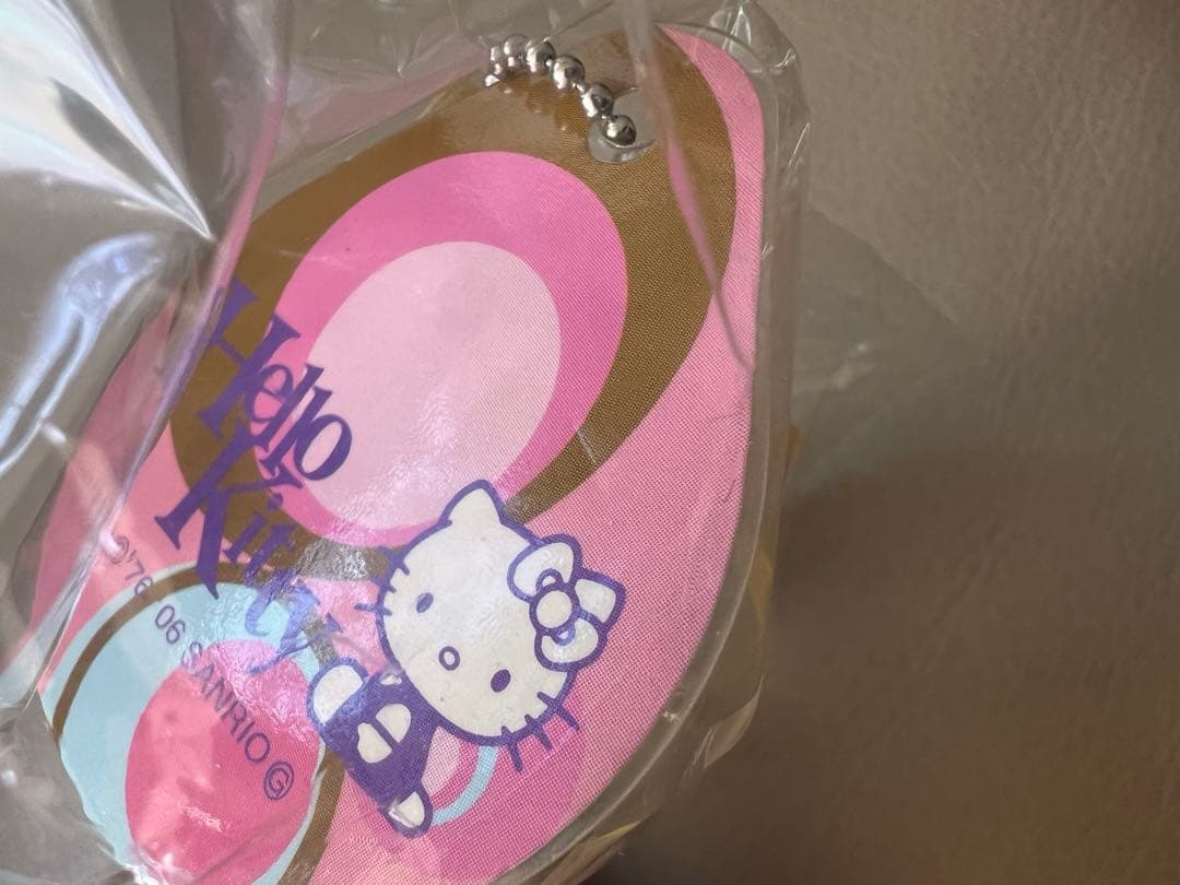 激レア【サンリオ】ハローキティ カップ入り ボールチェーン