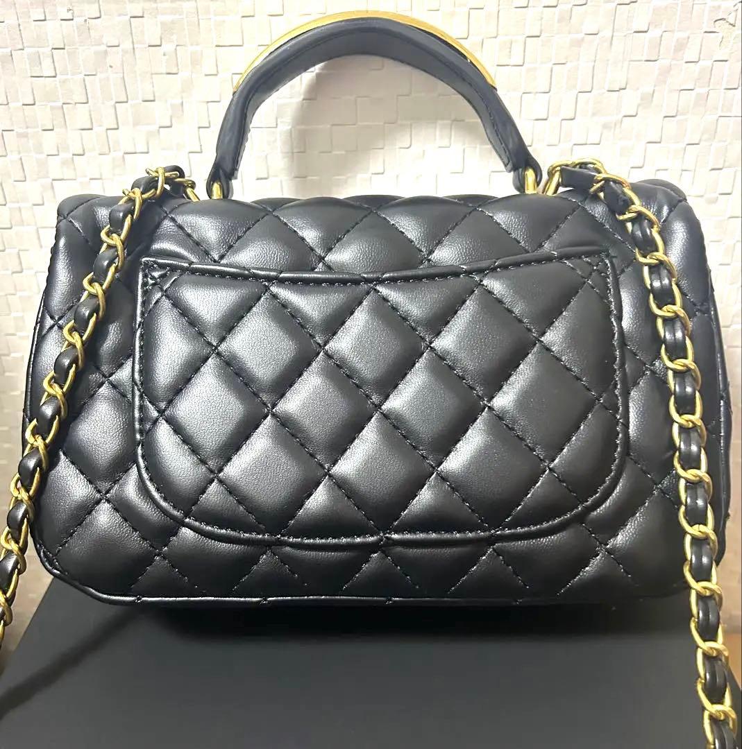CHANEL ノベルティ バッグ ゴールド