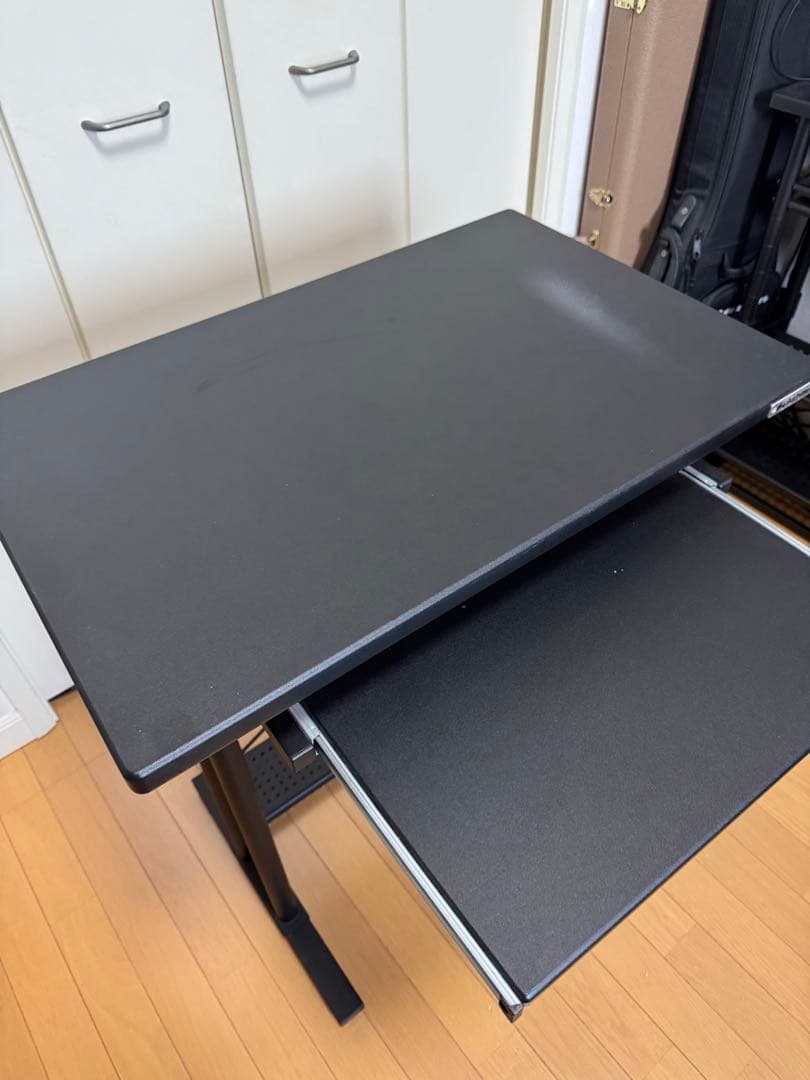 Bauhutte(バウヒュッテ) スタンディングデスク