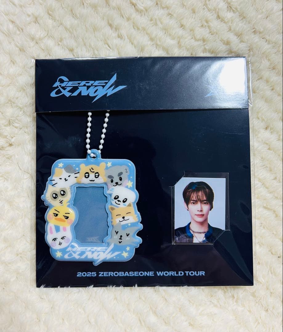 ZB1 HERE&NOW IDフォトキーリング ハンビン - メルカリ