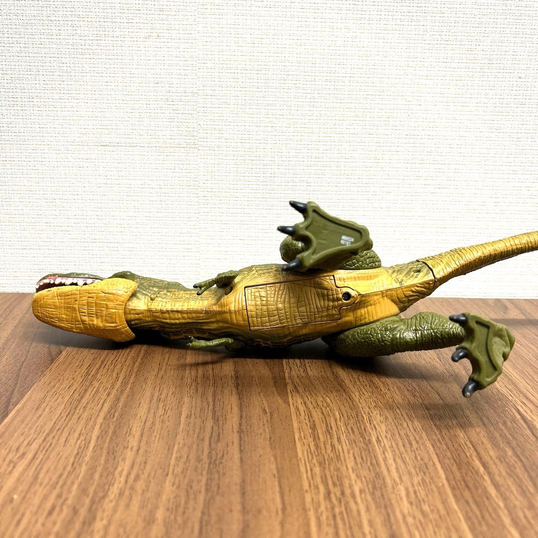 ハズブロ ハイブリッド T-レックス ジュラシックワールド 恐竜 フィギュア