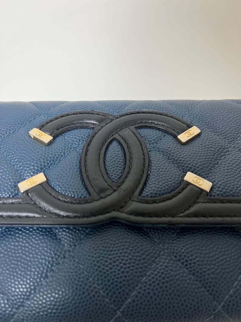 CHANEL 財布　キャビアスキン