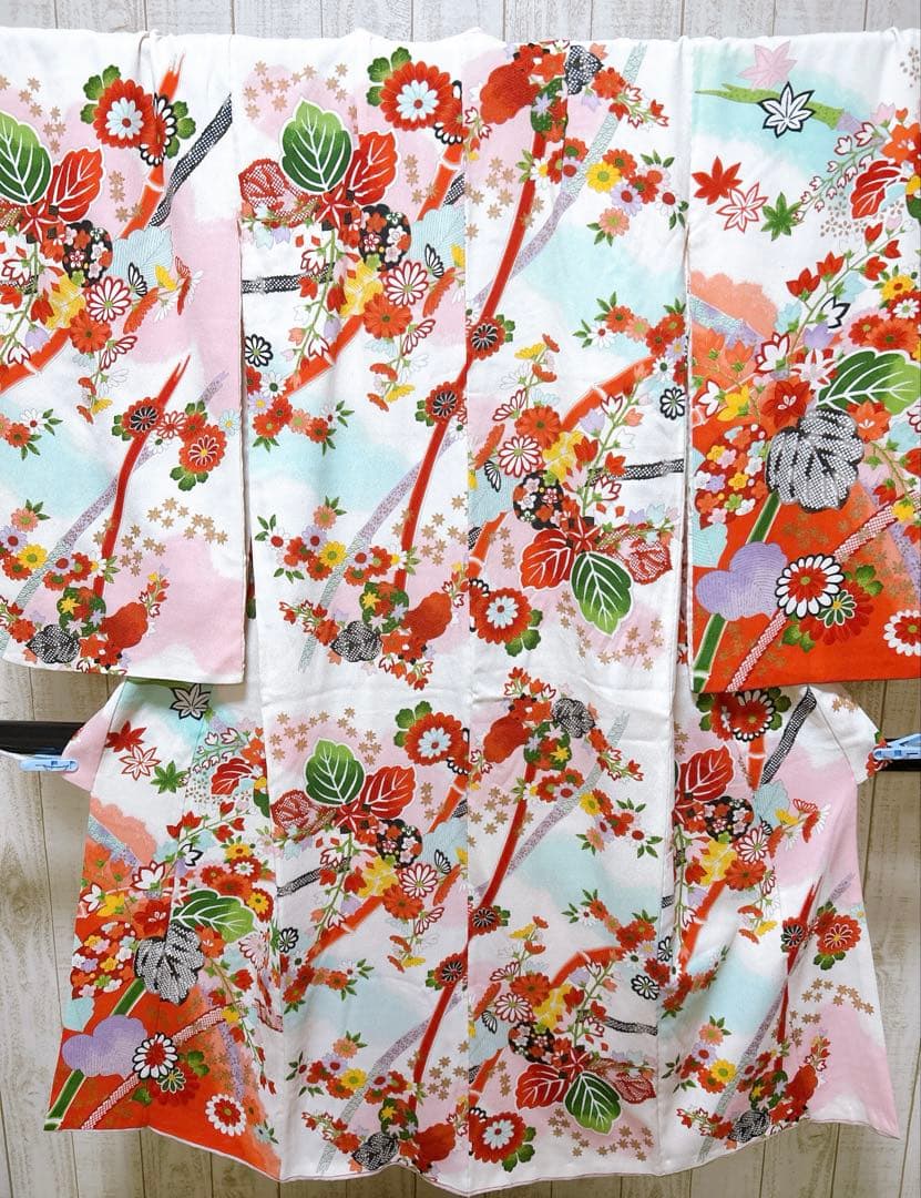 人気のアンティーク着物♡七五三　7歳　女の子　フルセット　一式　白　ゴールド