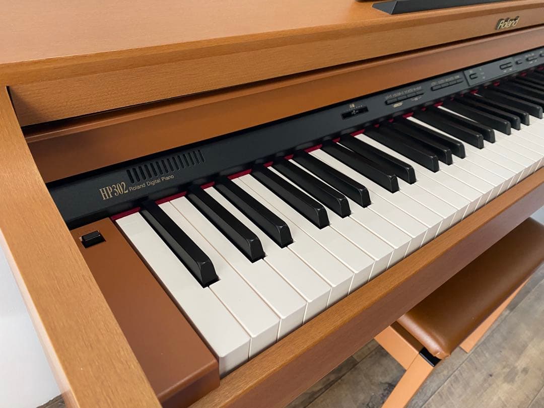 おすすめ！Rolandがお買い得！HP302 電子ピアノ