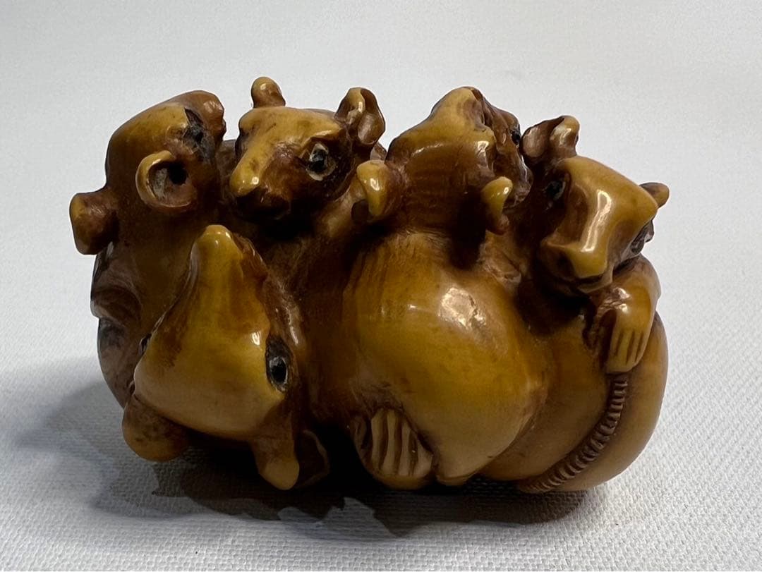 根付【河原明秀作】鼠のむれ ヤシャ染 天然素材 超絶技巧 宮コレクション