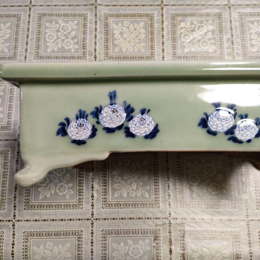 菊花紋様 脚付き長方形青磁水盤 盆栽鉢 陶磁器 美術品・アンティーク