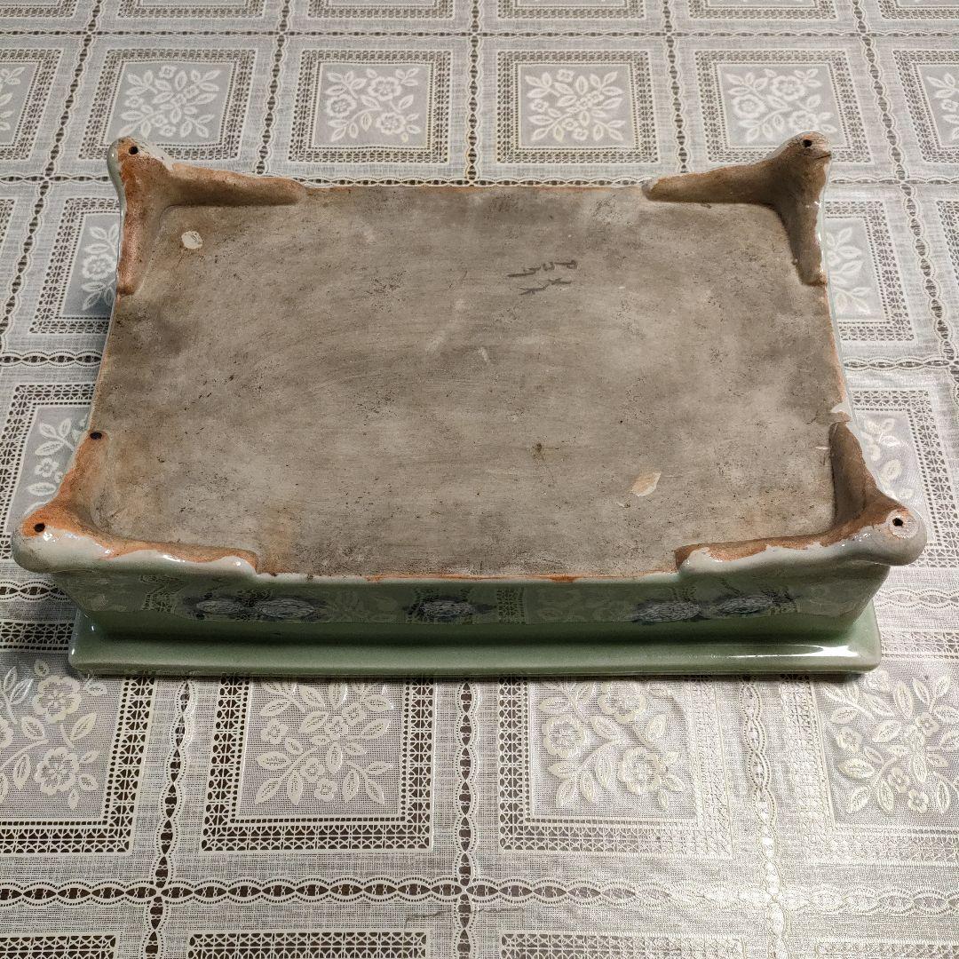 菊花紋様 脚付き長方形青磁水盤 盆栽鉢 陶磁器 美術品・アンティーク