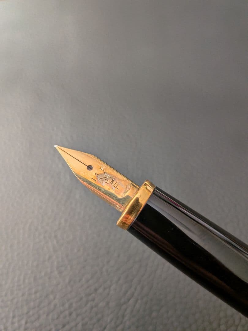 美品】プラチナ万年筆 Playboy 14K 細字（F)