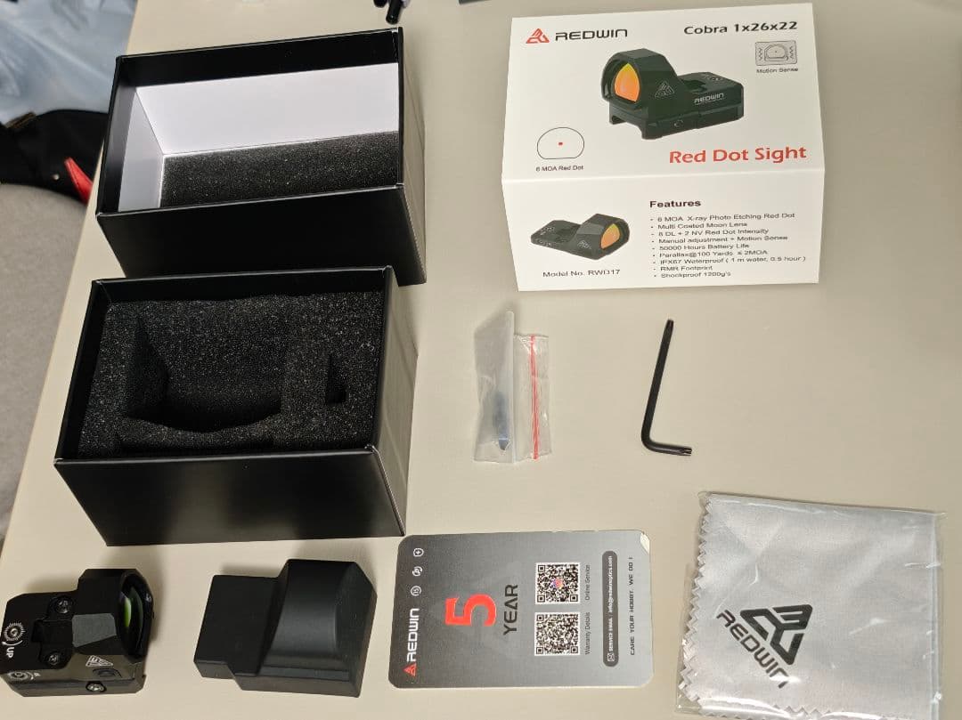 値下げ実物ドットサイトRedwin Cobra 26×22mm MOS 6MOA