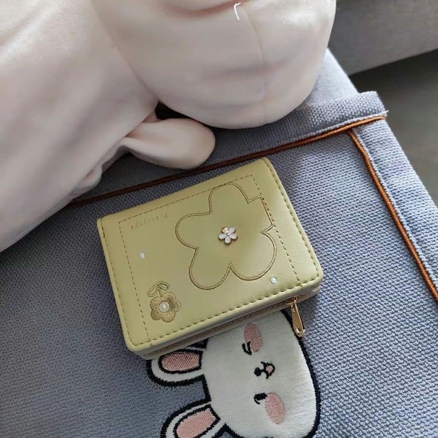 花モチーフ 二つ折り財布 イエロー コーチ COACH コーチ レザー財布