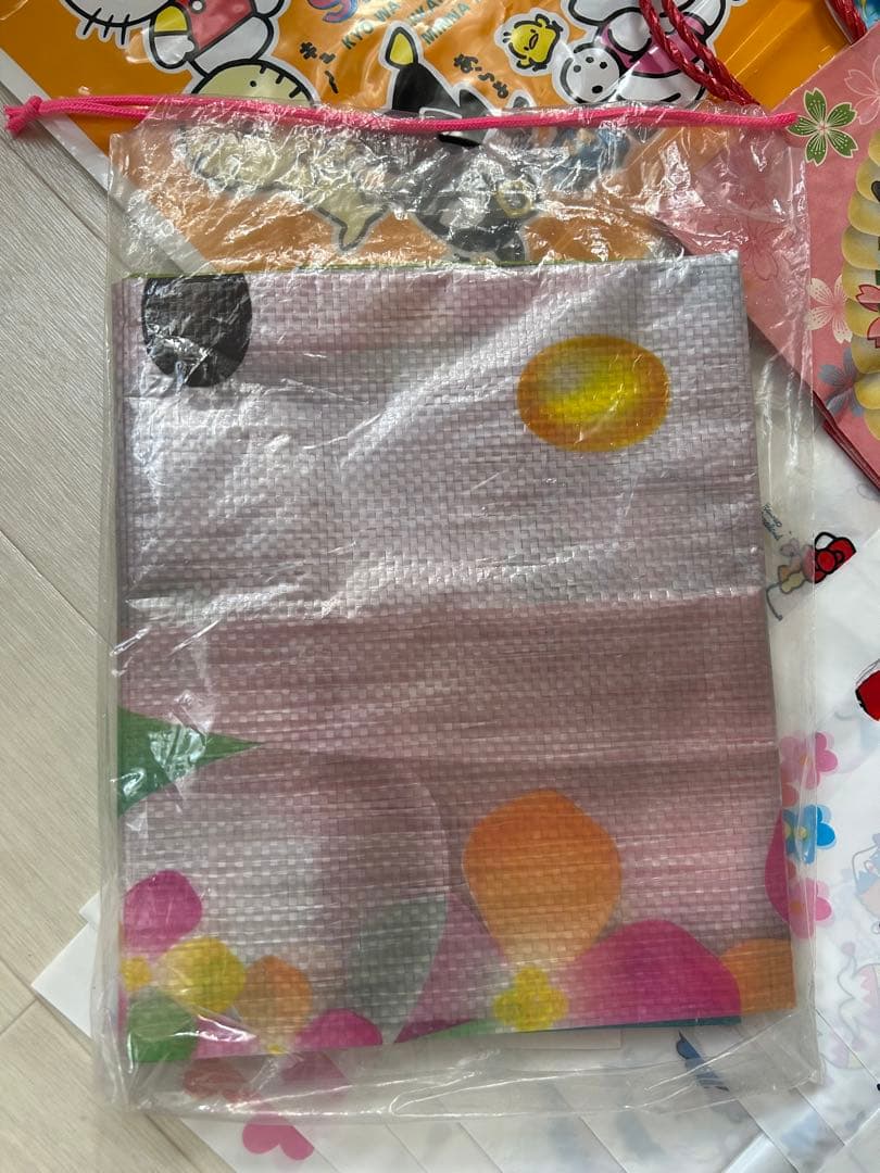 ハローキティ ビーチマット　ビニール袋 セット