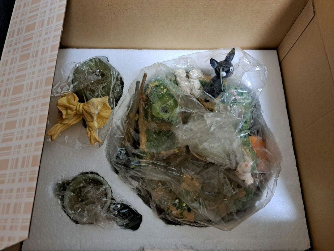 ジブリ　魔女の宅急便　ウォーターガーデン　不思議な水辺