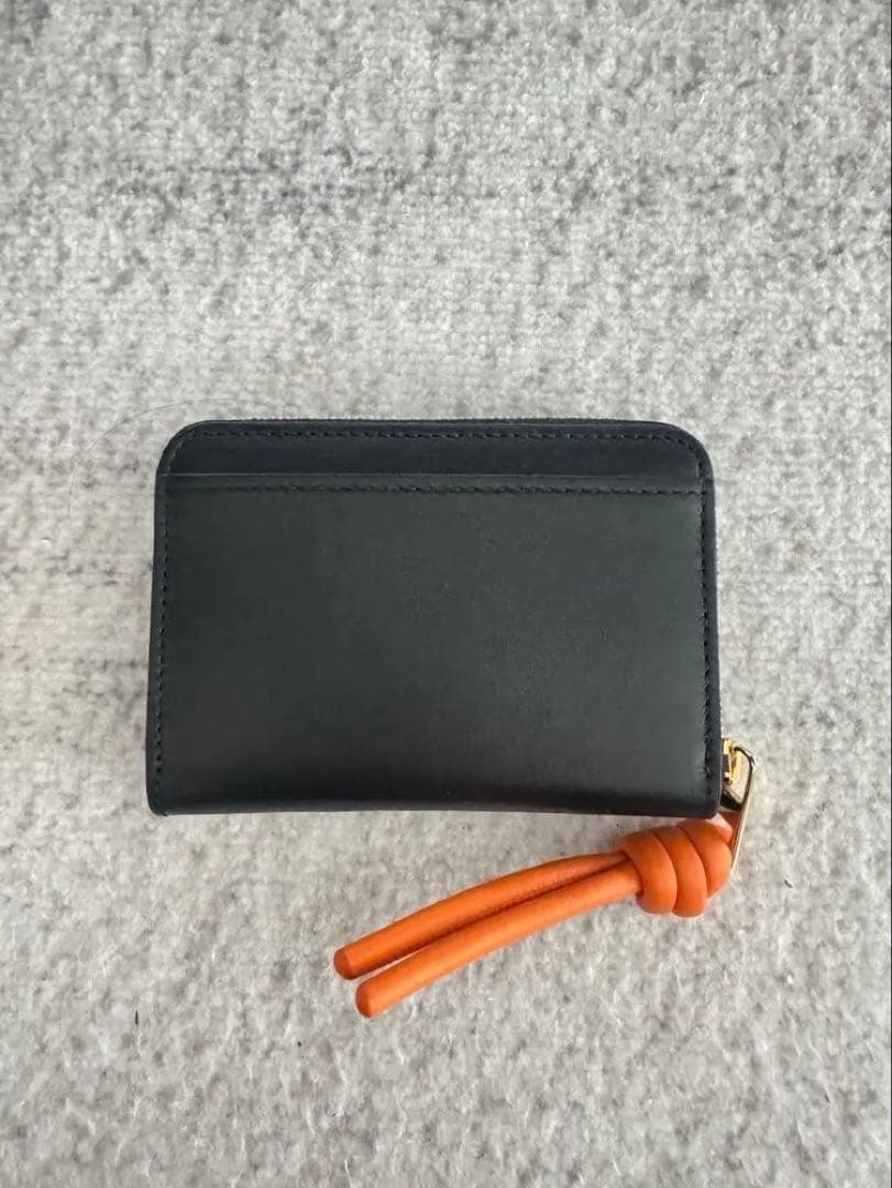 LOEWE ブラックレザー ケース