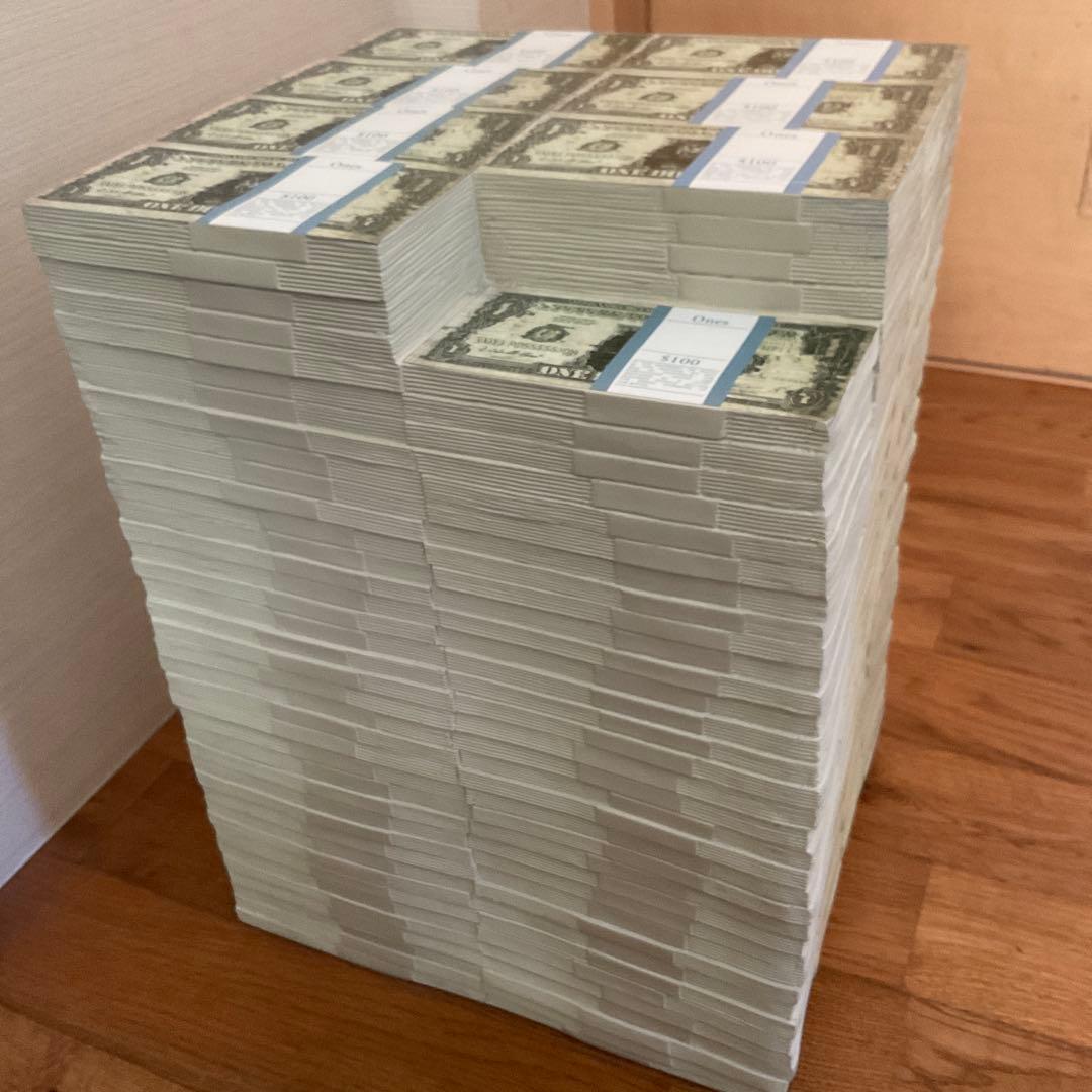 SAINT Mxxxxxx 300万ドル 札束スツール　セントマイケル 河村康輔