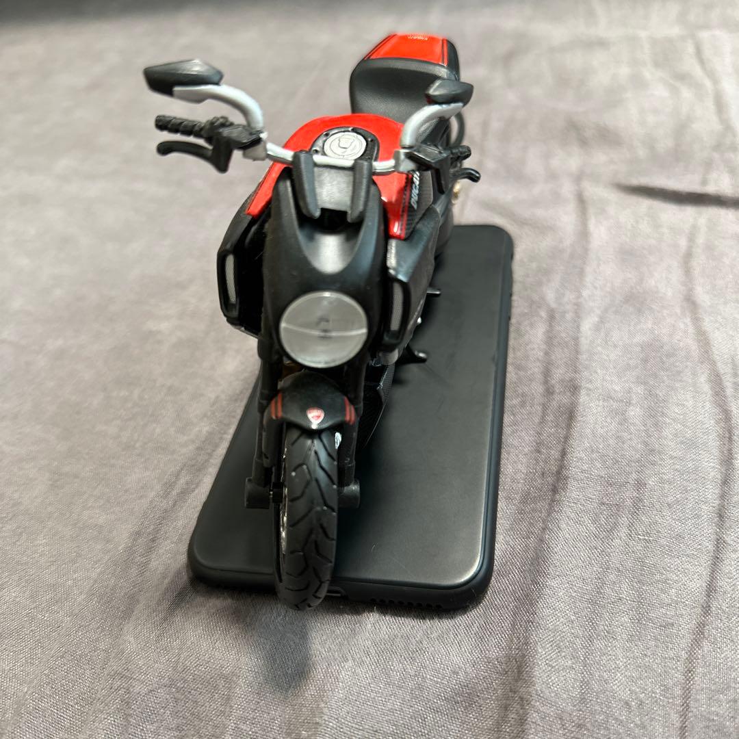 DUCATI モデルバイク