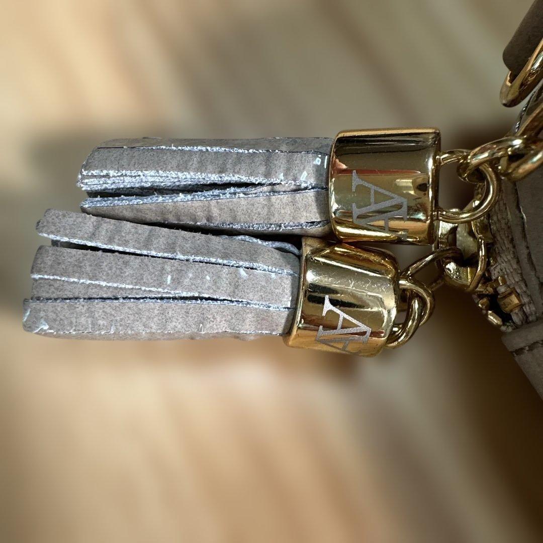 お値下げ美品　ATAO アミュレット お財布ショルダー 3wayパールグレージュ