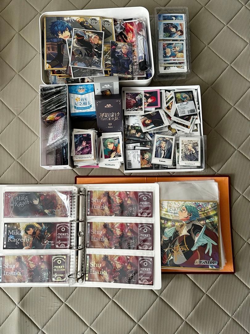 あんさんぶるスターズ まとめ売り アクスタ ぱしゃっつ 缶バッジ 他多数