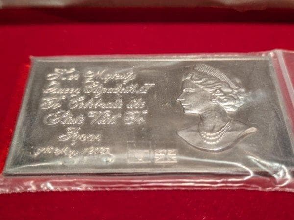 純銀 記念メダル 英国女王陛下エリザベスII世 2世 公式ご来日記念