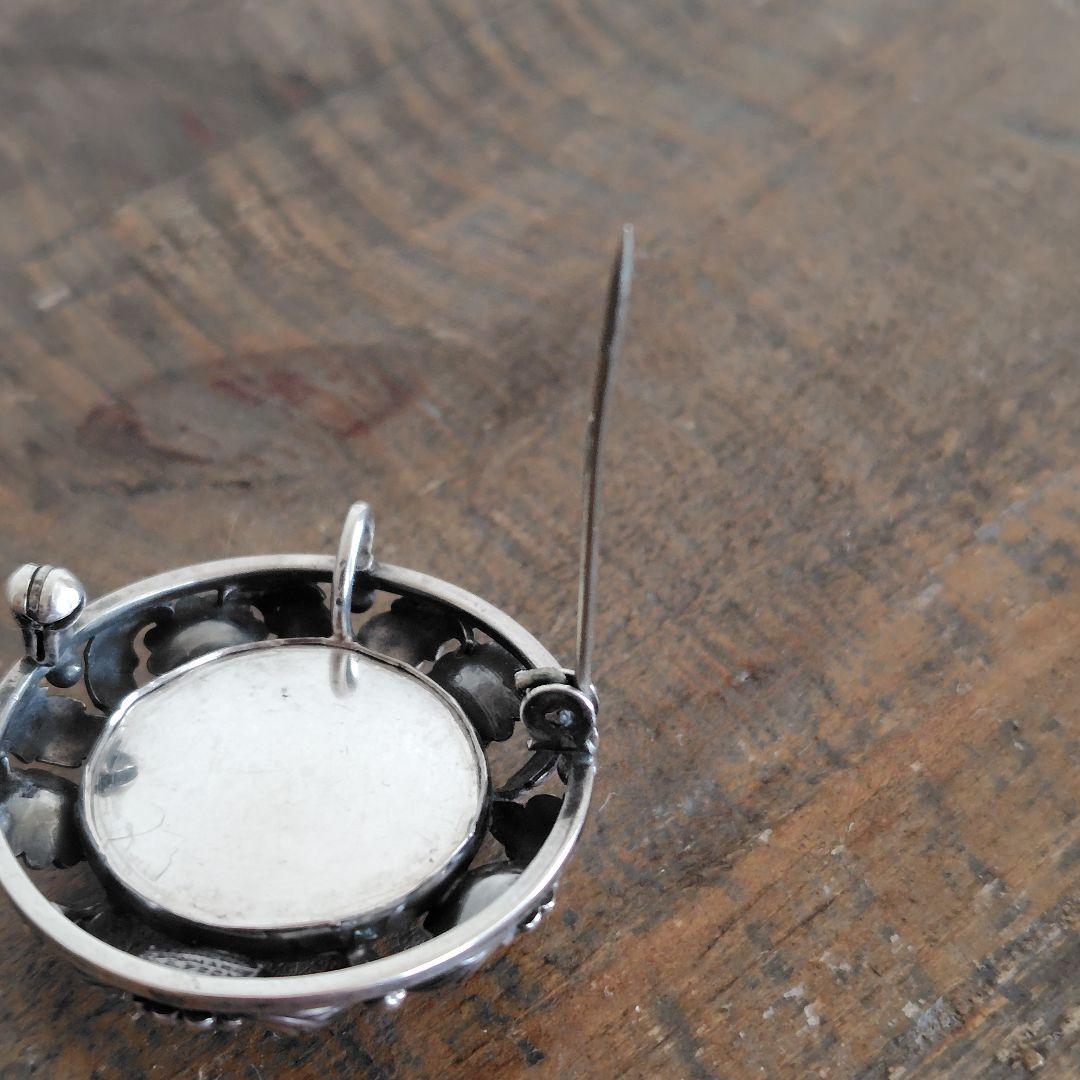 N.E.from シンセティックサファイア シルバー ブローチ ペンダント