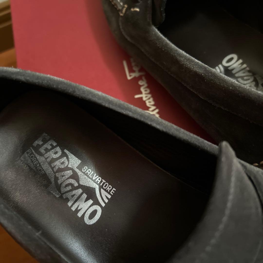 サルヴァトーレフェラガモ ドライビングシューズ　モカシン　PARIGI